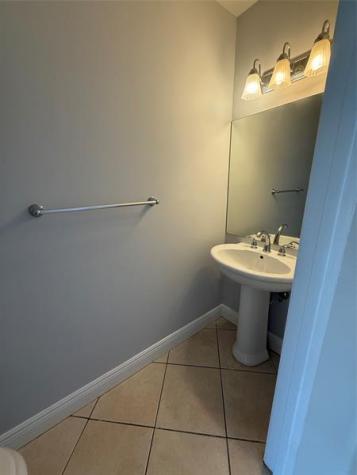 320 E Palm Circle E Pembroke Pines FL 33025