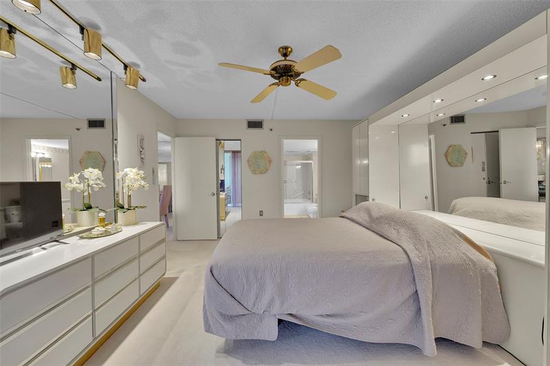 5340 NW 2nd Avenue Boca Raton FL 33487