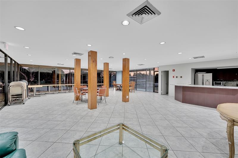 5340 NW 2nd Avenue Boca Raton FL 33487