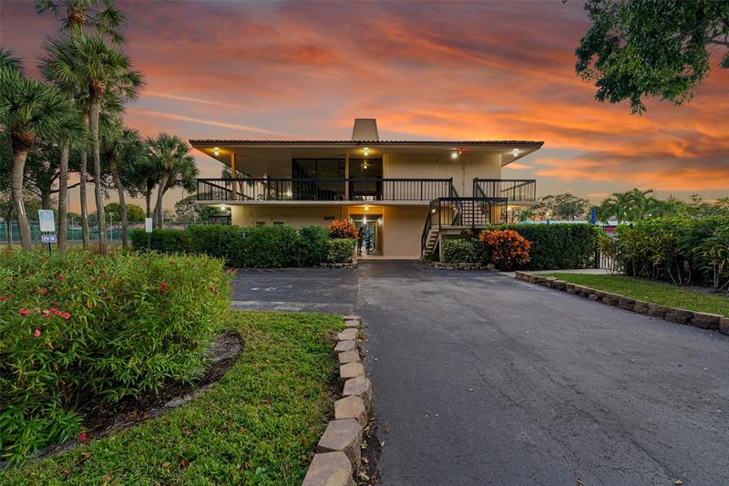 5340 NW 2nd Avenue Boca Raton FL 33487