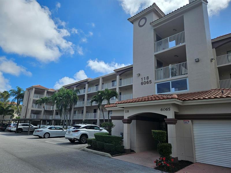 6065 Pointe Regal Circle Delray Beach FL 33484