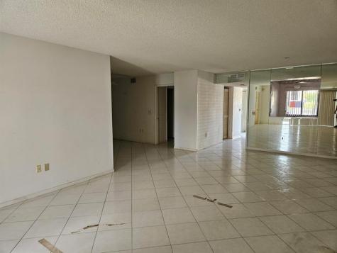 6065 Pointe Regal Circle Delray Beach FL 33484