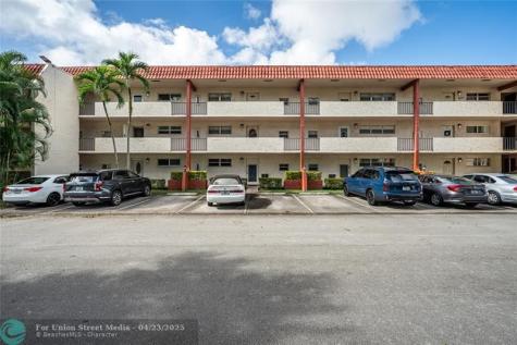 8930 S Hollybrook Boulevard Pembroke Pines FL 33025