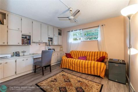 8930 S Hollybrook Boulevard Pembroke Pines FL 33025