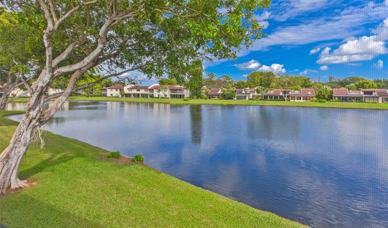 21827 Arriba Real Boca Raton FL 33433