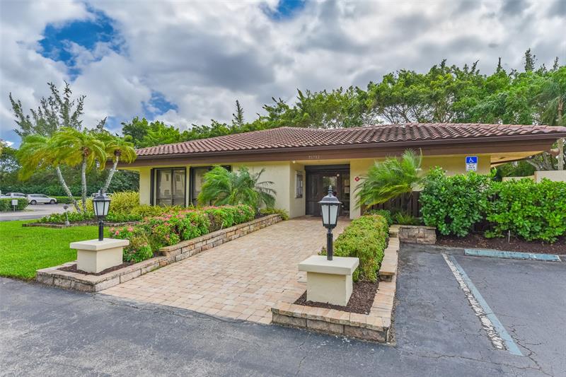 21827 Arriba Real Boca Raton FL 33433