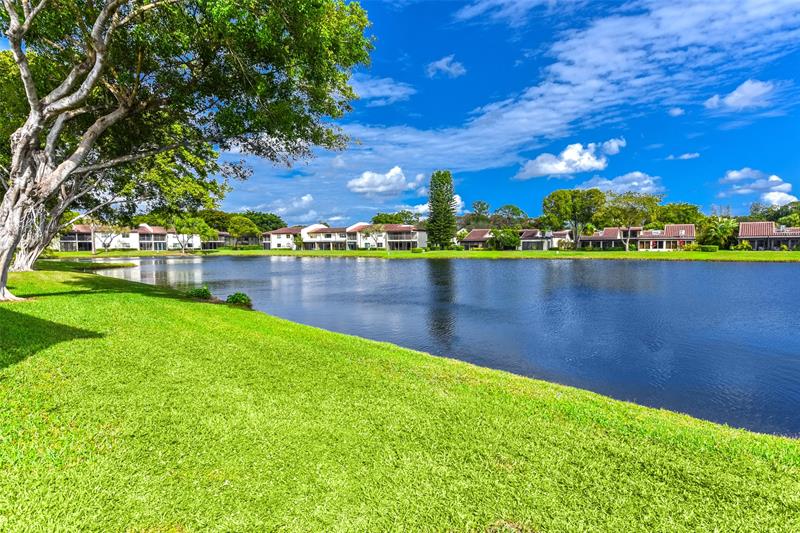 21827 Arriba Real Boca Raton FL 33433