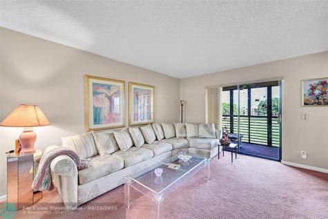 10101 Sunrise Lakes Boulevard Sunrise FL 33322