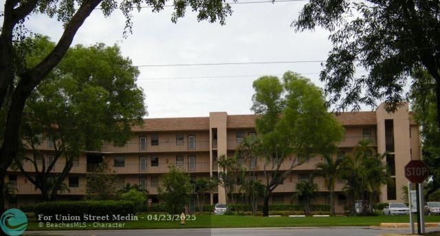 10101 Sunrise Lakes Boulevard Sunrise FL 33322