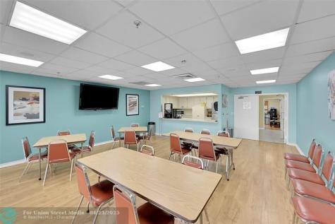 10101 Sunrise Lakes Boulevard Sunrise FL 33322