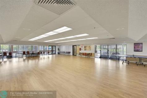 10101 Sunrise Lakes Boulevard Sunrise FL 33322