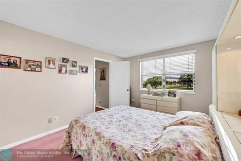 10101 Sunrise Lakes Boulevard Sunrise FL 33322