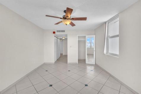 1865 79TH Street Causeway North Bay Village FL 33141