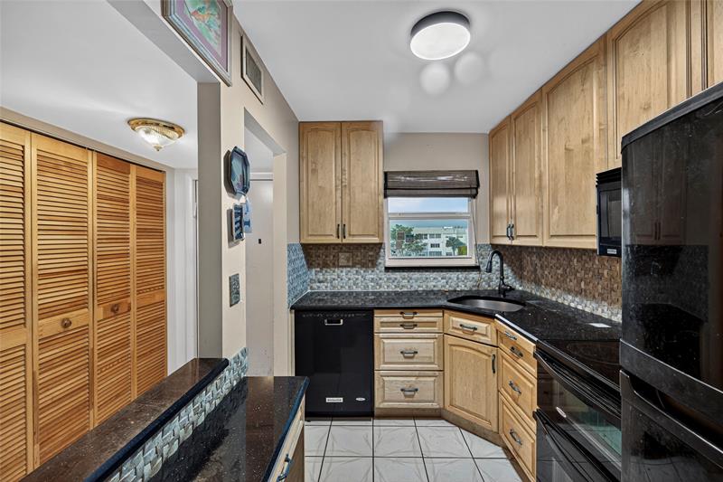 2900 N Pine Island Road Sunrise FL 33322