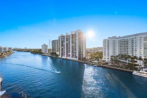 2800 E Sunrise Boulevard Fort Lauderdale FL 33304