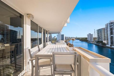 2800 E Sunrise Boulevard Fort Lauderdale FL 33304