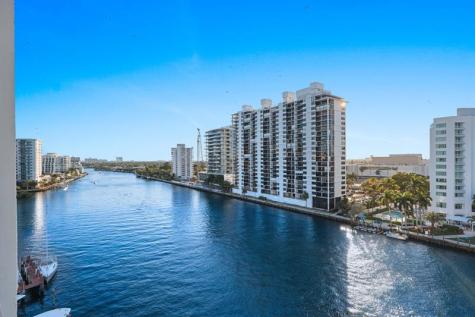 2800 E Sunrise Boulevard Fort Lauderdale FL 33304