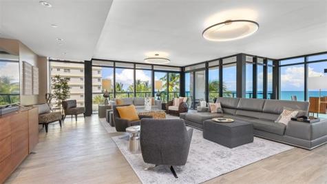 2205 S Surf Road Hollywood FL 33019