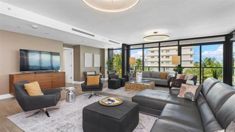 2205 S Surf Road Hollywood FL 33019