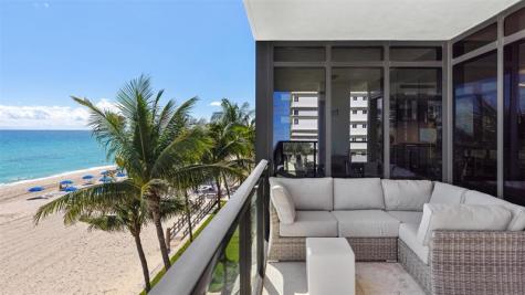 2205 S Surf Road Hollywood FL 33019