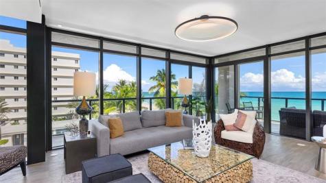 2205 S Surf Road Hollywood FL 33019