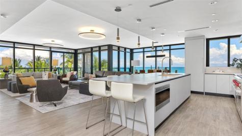 2205 S Surf Road Hollywood FL 33019