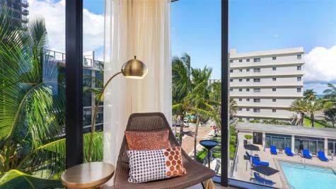 2205 S Surf Road Hollywood FL 33019