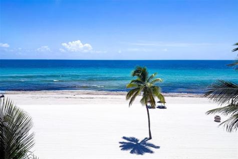 2205 S Surf Road Hollywood FL 33019