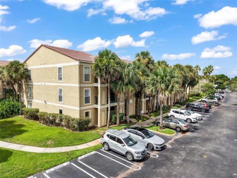 733 Riverside Drive Coral Springs FL 33071