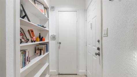 733 Riverside Drive Coral Springs FL 33071