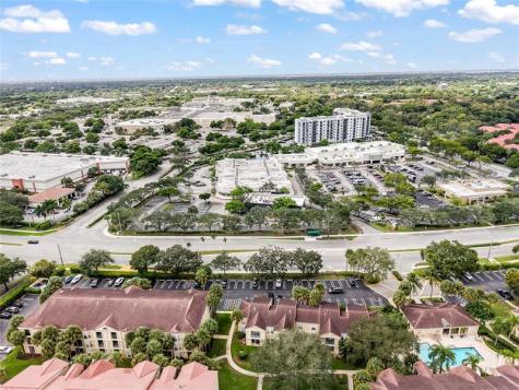 733 Riverside Drive Coral Springs FL 33071