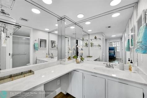 4020 W Palm Aire Drive Pompano Beach FL 33069
