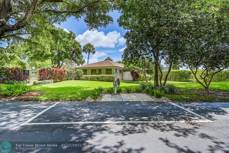 4020 W Palm Aire Drive Pompano Beach FL 33069