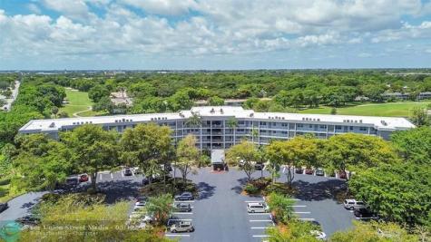 4020 W Palm Aire Drive Pompano Beach FL 33069