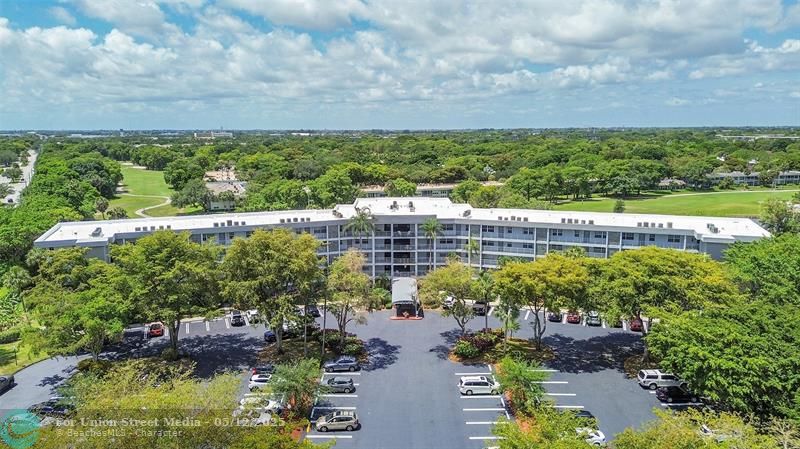 4020 W Palm Aire Drive Pompano Beach FL 33069