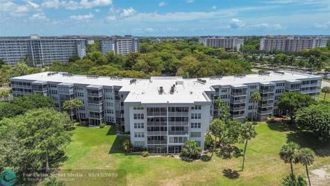 4020 W Palm Aire Drive Pompano Beach FL 33069