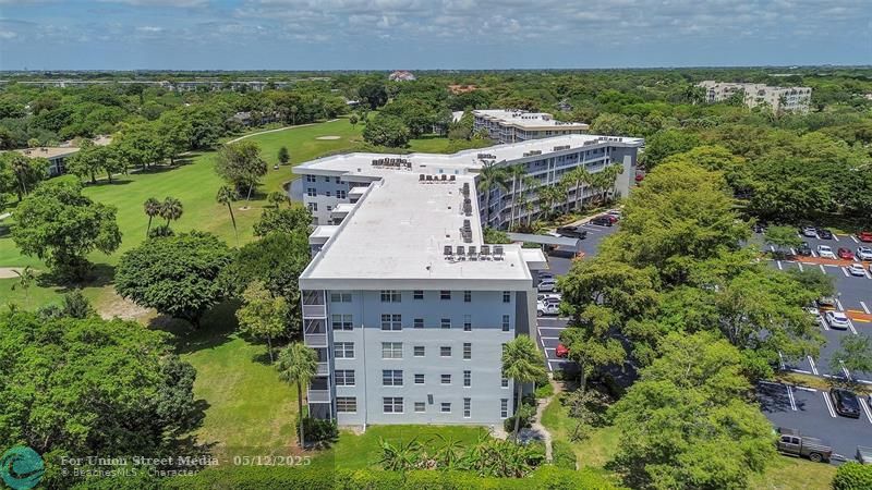 4020 W Palm Aire Drive Pompano Beach FL 33069