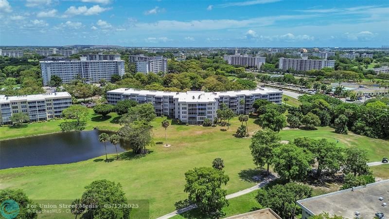 4020 W Palm Aire Drive Pompano Beach FL 33069