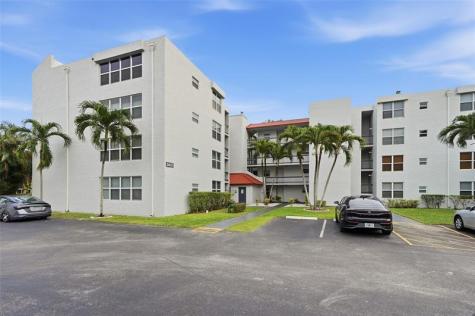 9451 Evergreen Place Davie FL 33324