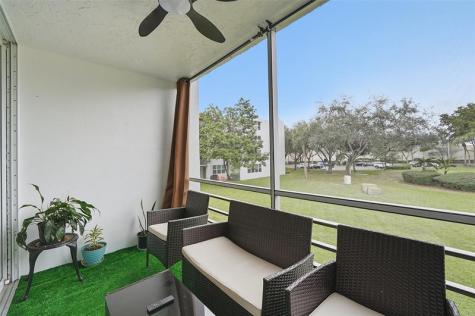 9451 Evergreen Place Davie FL 33324