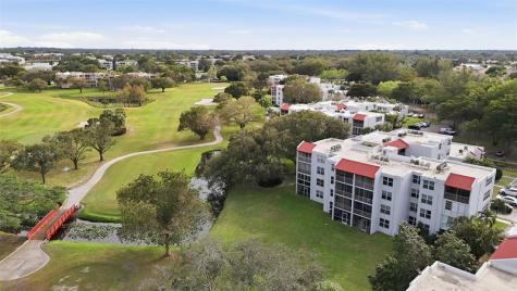 9451 Evergreen Place Davie FL 33324