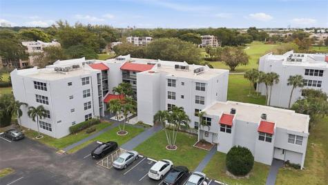 9451 Evergreen Place Davie FL 33324