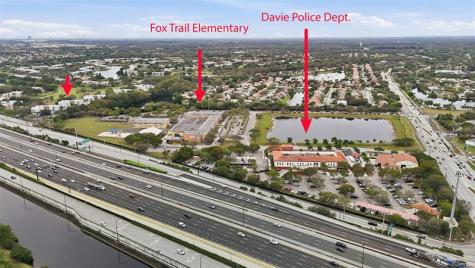 9451 Evergreen Place Davie FL 33324