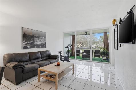 9451 Evergreen Place Davie FL 33324