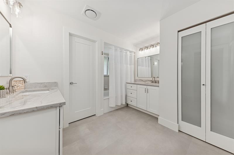 5560 Coach House Circle Boca Raton FL 33486