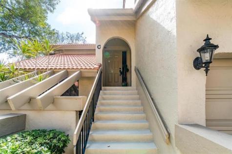 5560 Coach House Circle Boca Raton FL 33486
