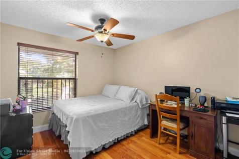 4047 NW 22nd Street Coconut Creek FL 33066