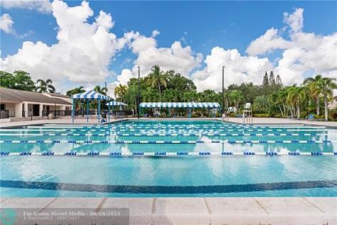 4047 NW 22nd Street Coconut Creek FL 33066