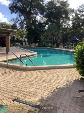 4047 NW 22nd Street Coconut Creek FL 33066