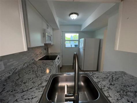 117 Royal Park Drive Oakland Park FL 33309